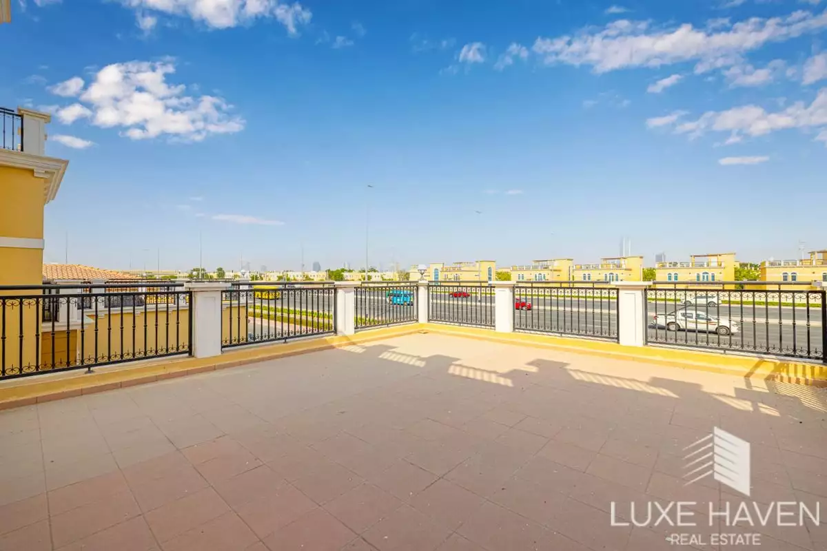 Villa 454m² in UAE, Dubai. Priced at 1398407€ rent photo-11