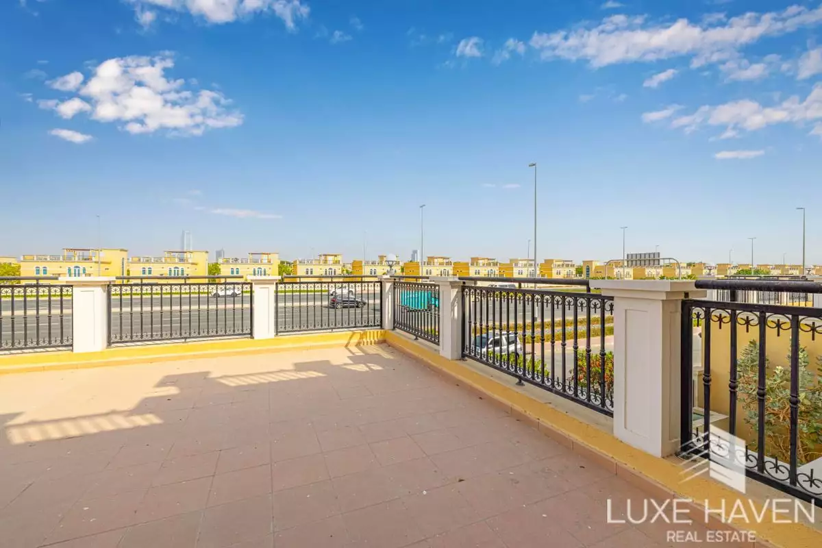 Villa 454m² in UAE, Dubai. Priced at 1398407€ rent photo-12