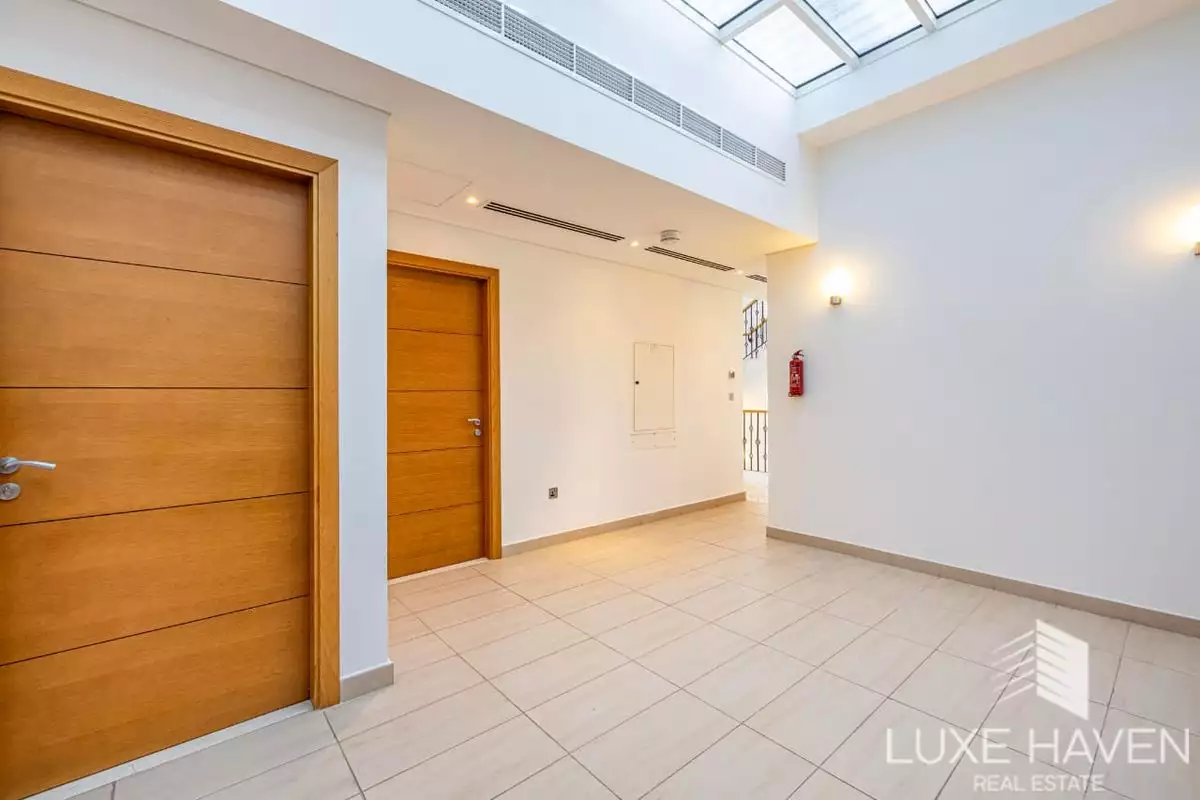 Villa 454m² in UAE, Dubai. Priced at 1398407€ rent photo-17