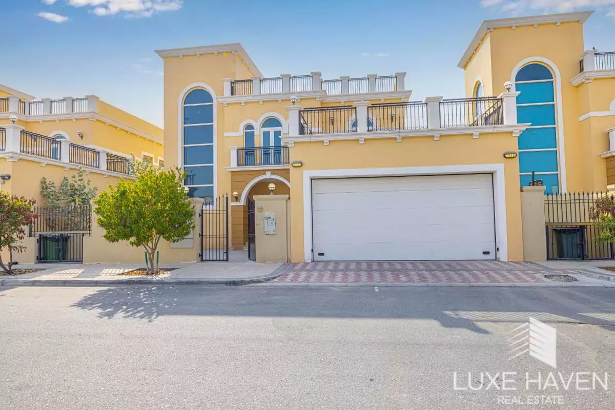 Villa 454m² in UAE, Dubai. Priced at 1398407€ rent photo-24