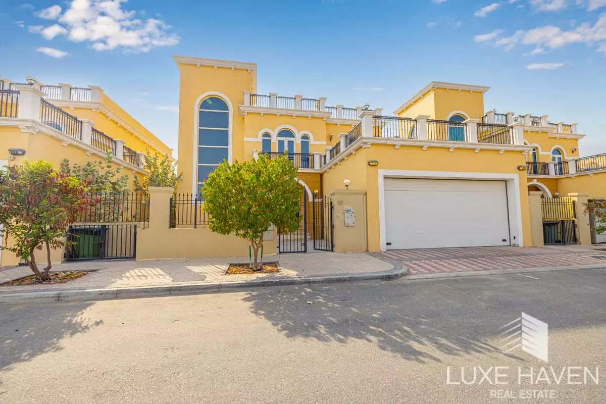 Villa 454m² in UAE, Dubai. Priced at 1398407€ rent photo-26
