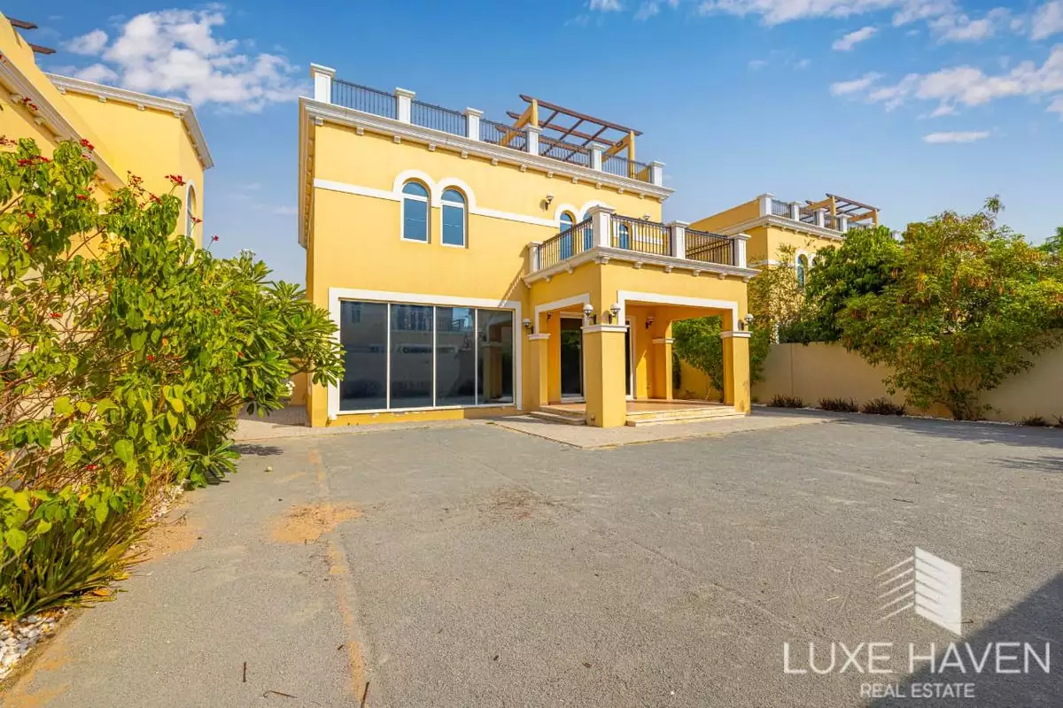 Villa 454m² in UAE, Dubai. Priced at 1398407€ rent photo-30