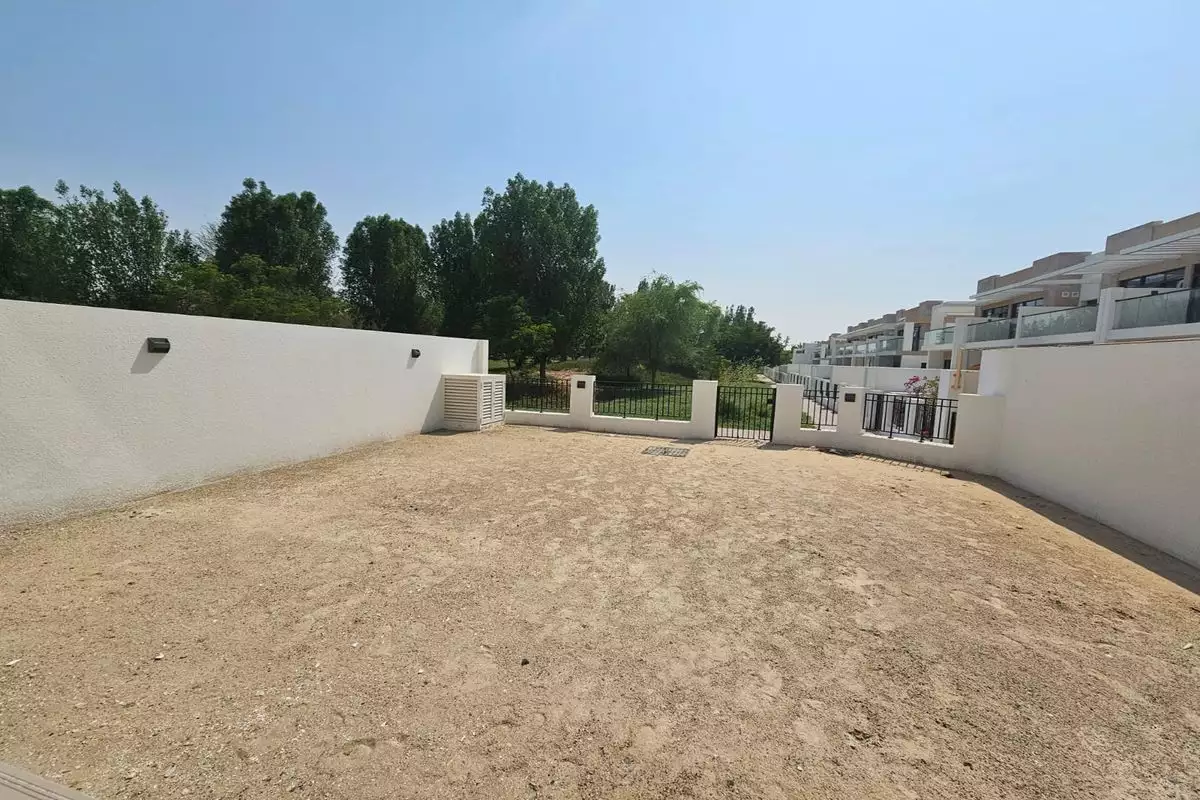 Townhouse 191m² in UAE, Dubai. Priced at 874004€ rent photo-7