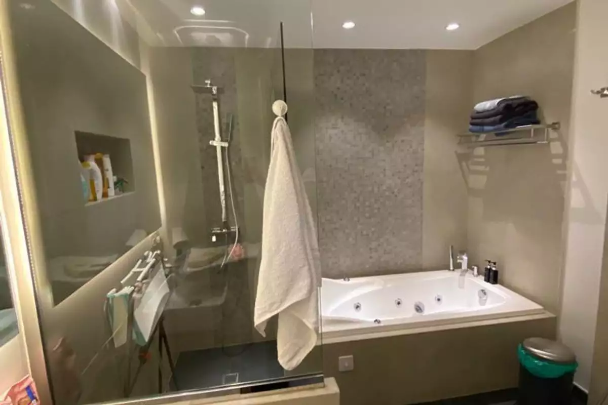 Flat 161m² in UAE, Dubai. Priced at 549374€ rent photo-14