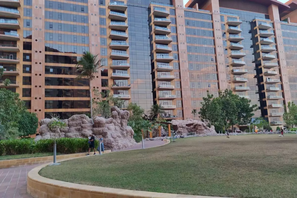 Flat 210m² in UAE, Dubai. Priced at 1847895€ rent photo-10
