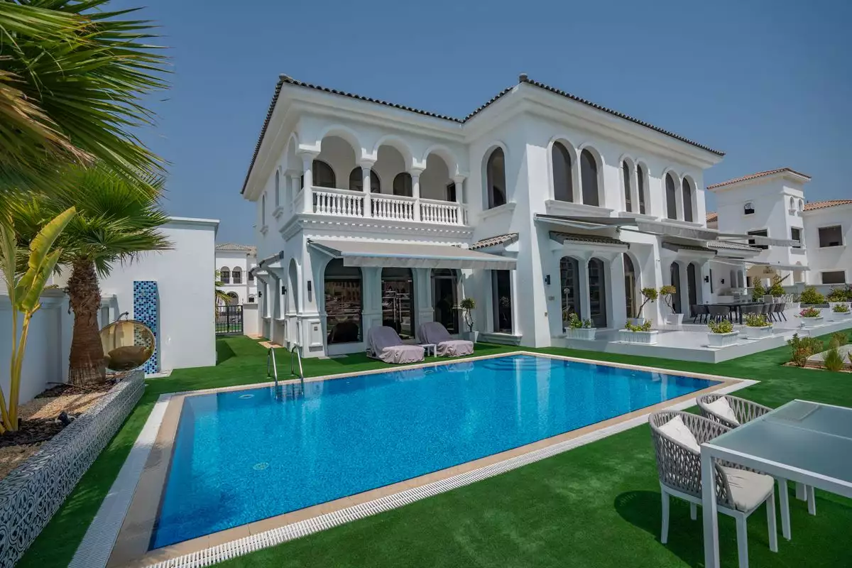 Villa 1360m² in UAE, Dubai. Priced at 18728662€ rent photo-1