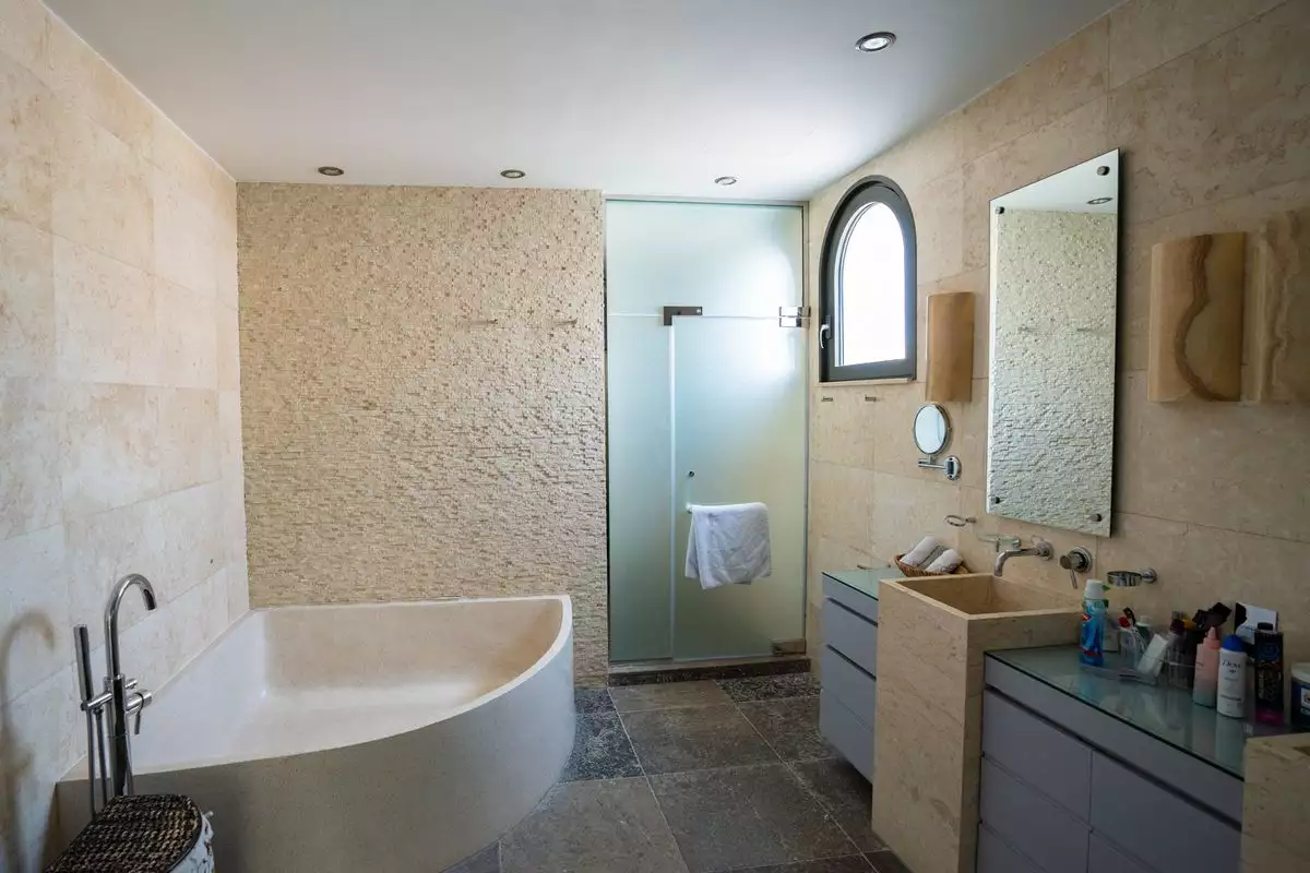 Villa 1360m² in UAE, Dubai. Priced at 18728662€ rent photo-14