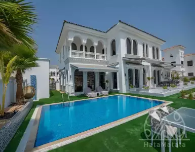 Buy in UAE for 18728662€