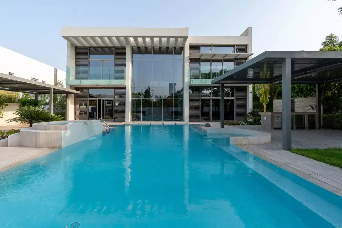 Villa 1331m² in UAE, Dubai. Priced at 11362055€ rent photo-1