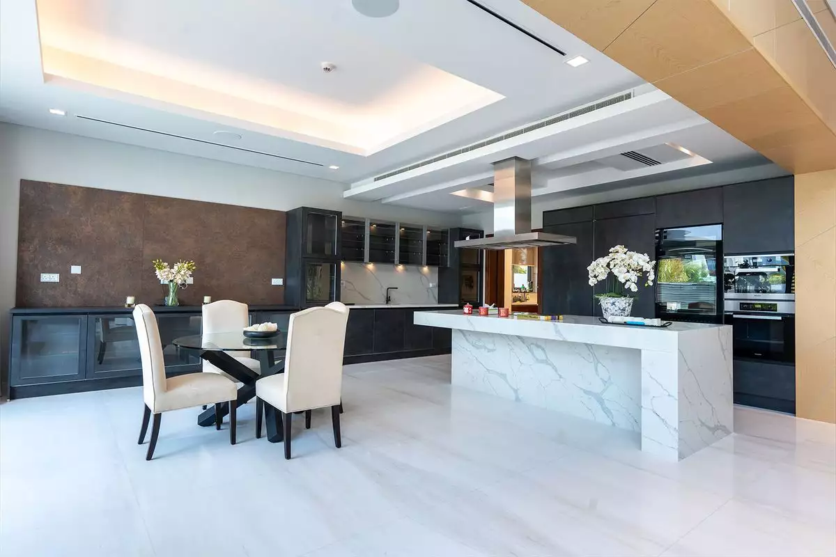 Villa 1331m² in UAE, Dubai. Priced at 11362055€ rent photo-14
