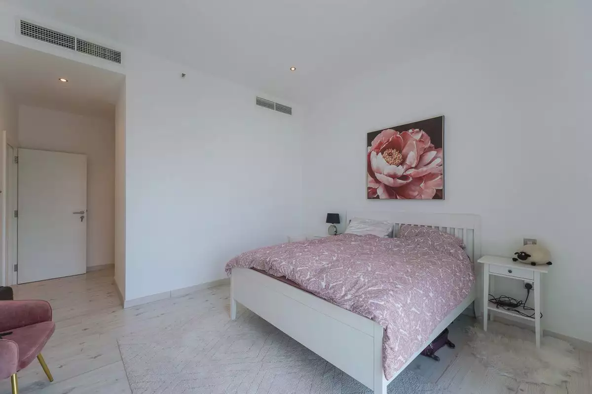 Flat 128m² in UAE, Abu Dhabi. Priced at 536888€ rent photo-14