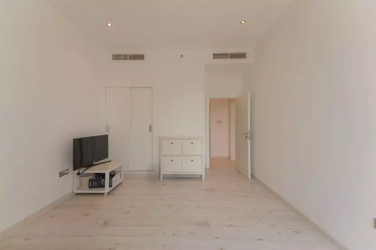 Flat 128m² in UAE, Abu Dhabi. Priced at 536888€ rent photo-18