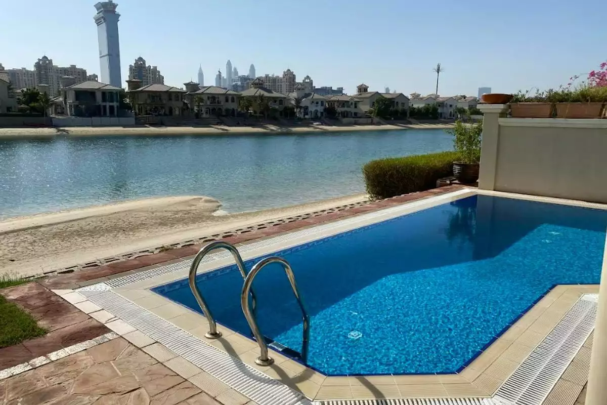 Villa 624m² in UAE, Dubai. Priced at 6442660€ rent photo-2