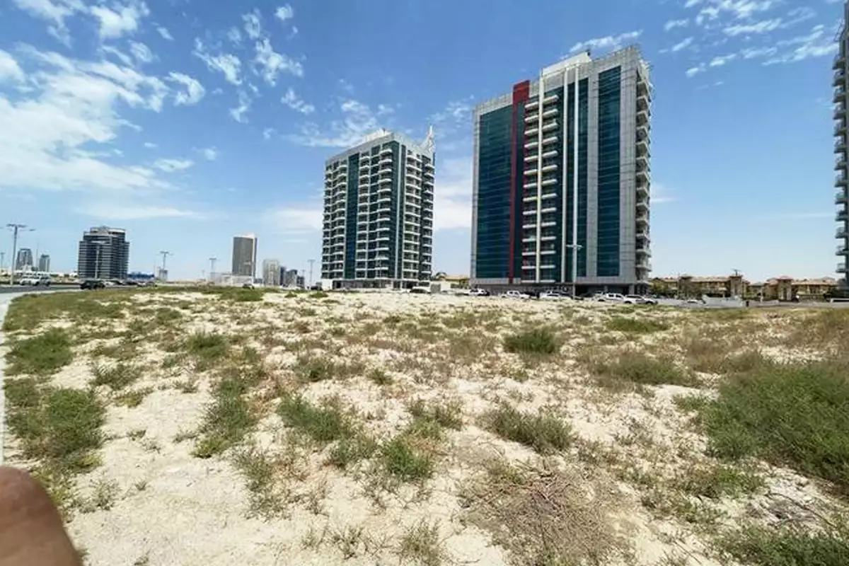 Land 4134m² in UAE, Dubai. Priced at 8989758€ rent photo-2