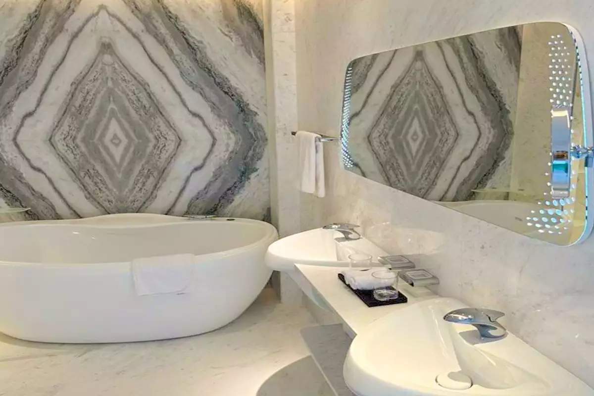 Flat 81m² in UAE, Dubai. Priced at 972839€ rent photo-11