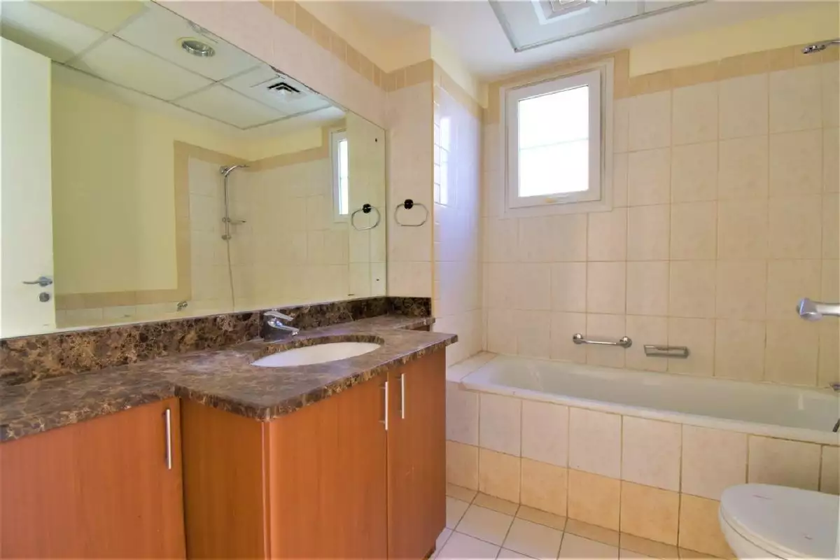 Townhouse 329m² in UAE, Dubai. Priced at 1048805€ rent photo-24