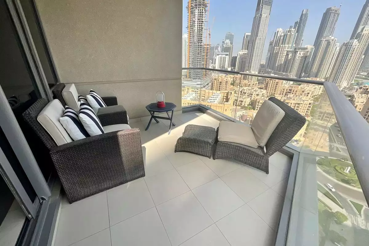 Flat 145m² in UAE, Dubai. Priced at 786604€ rent photo-3