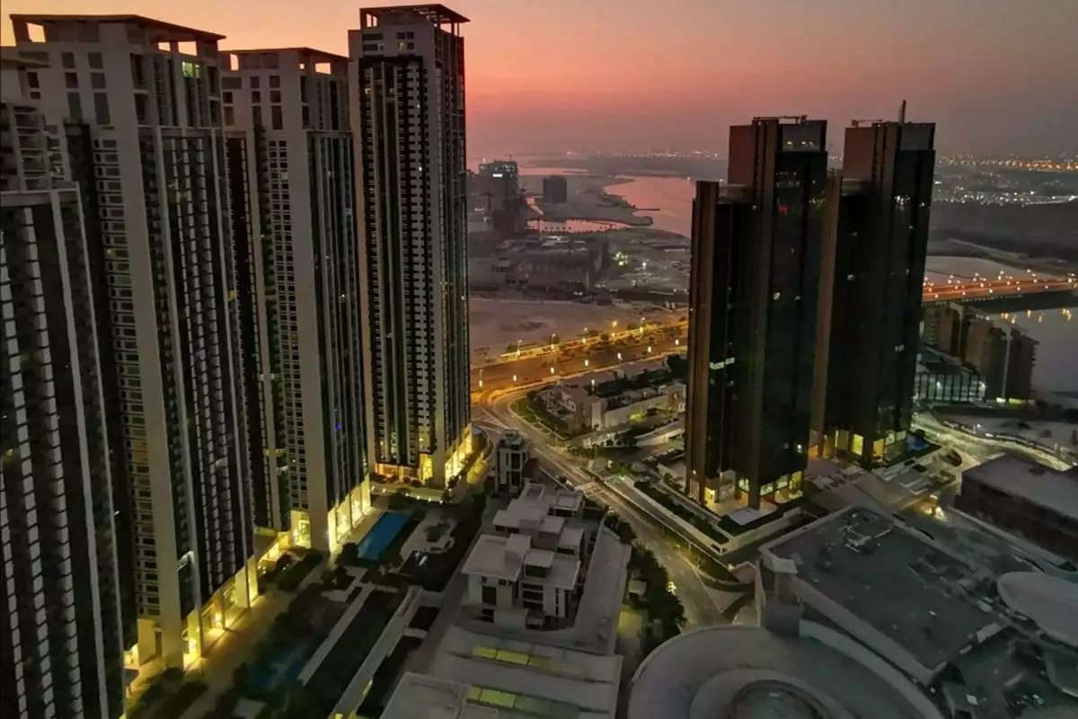Flat 102m² in UAE, Abu Dhabi. Priced at 226752€ rent photo-5