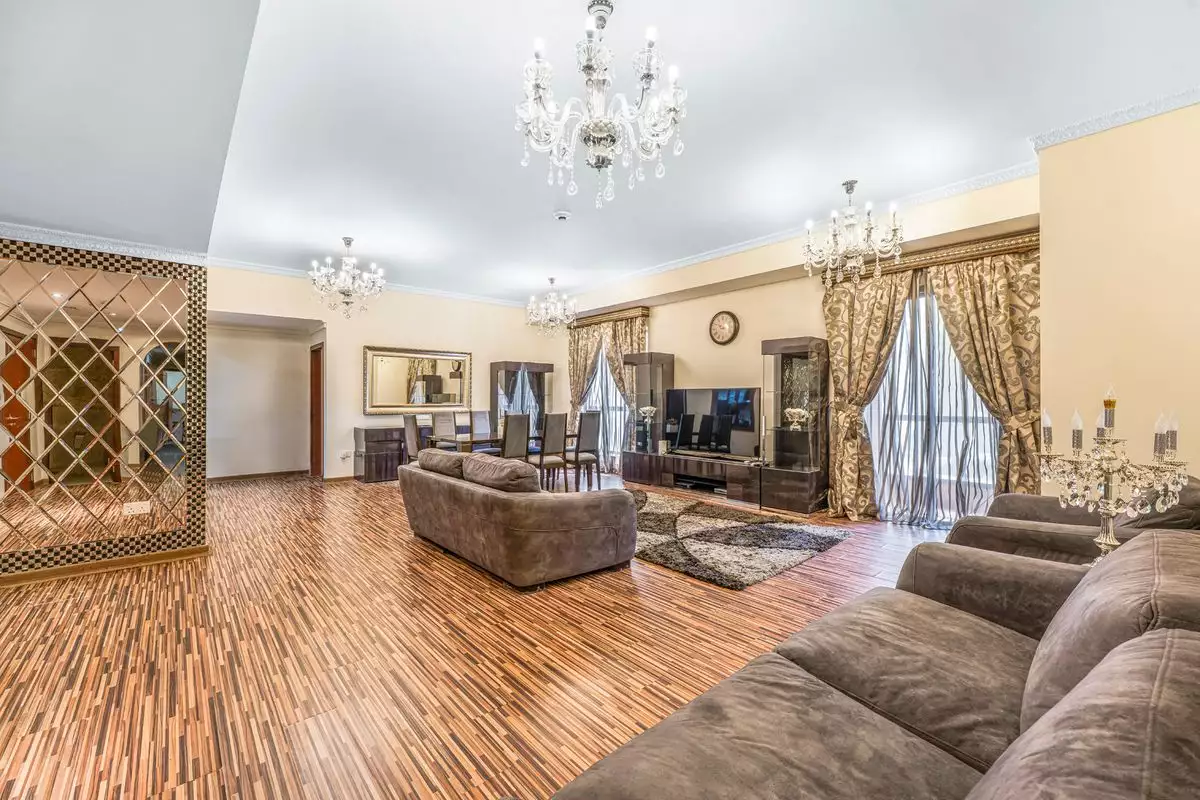 Flat 248m² in UAE, Dubai. Priced at 1698065€ rent photo-2