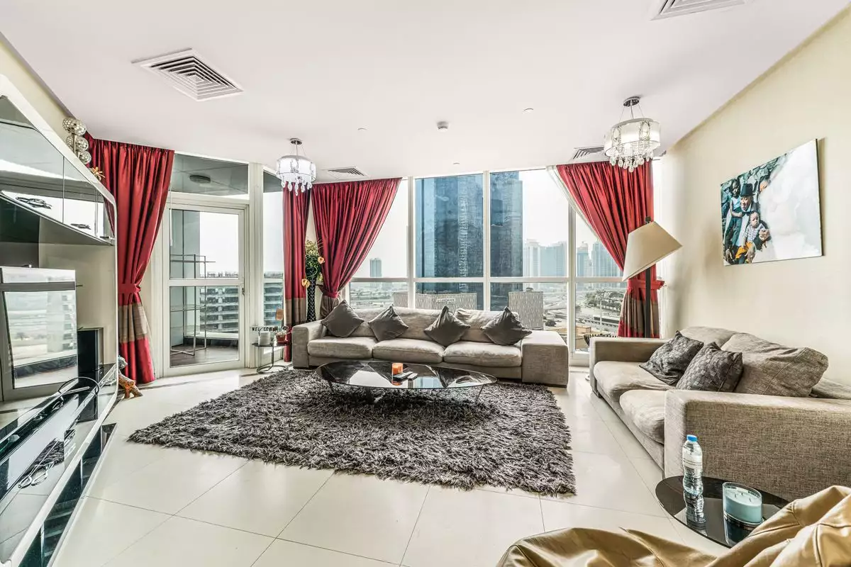 Flat 199m² in UAE, Dubai. Priced at 749146€ rent photo-2