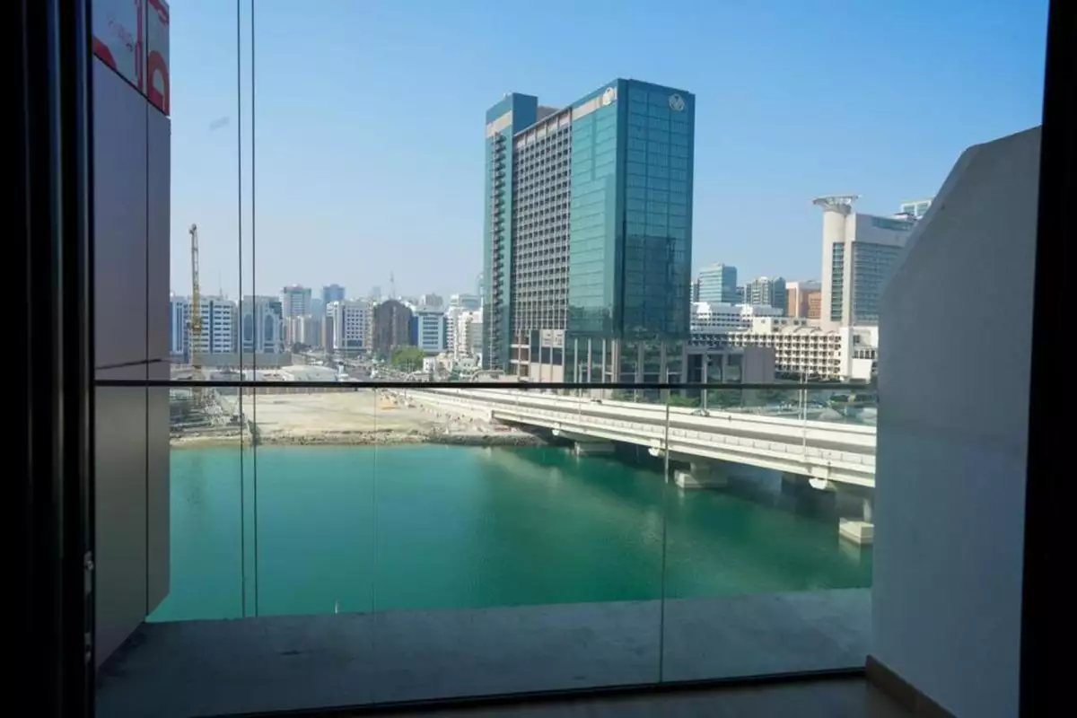 Flat 49m² in UAE, Abu Dhabi. Priced at 249715€ rent photo-1