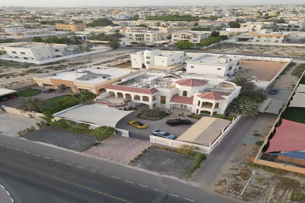 Villa 843m² in UAE, Dubai. Priced at 3870590€ rent photo-25