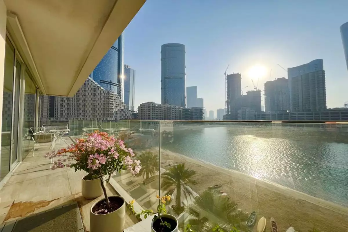 Flat 194m² in UAE, Abu Dhabi. Priced at 923947€ rent photo-16