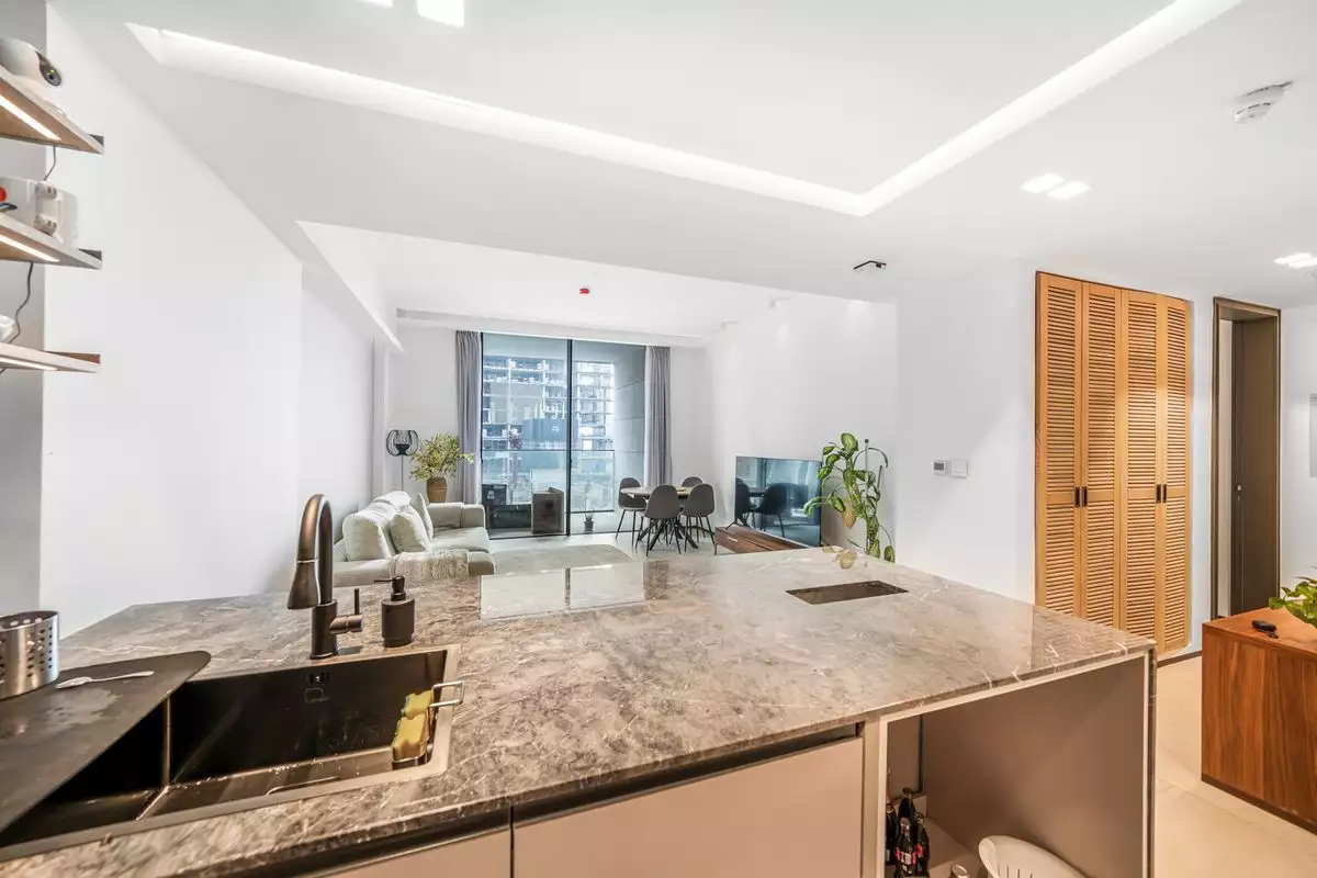 Flat 105m² in UAE, Dubai. Priced at 561860€ rent photo-5