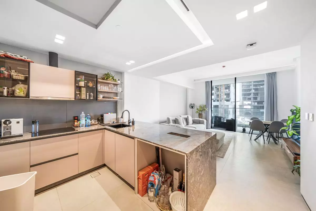 Flat 105m² in UAE, Dubai. Priced at 561860€ rent photo-6