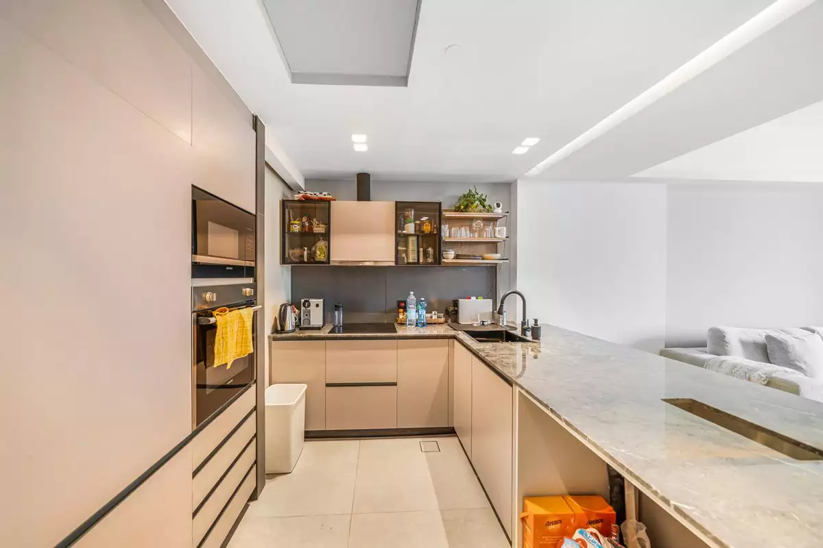 Flat 105m² in UAE, Dubai. Priced at 561860€ rent photo-7