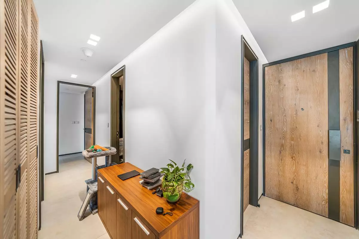 Flat 105m² in UAE, Dubai. Priced at 561860€ rent photo-11