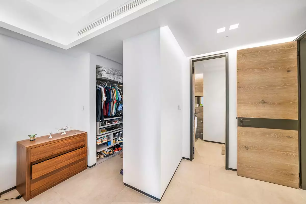 Flat 105m² in UAE, Dubai. Priced at 561860€ rent photo-15