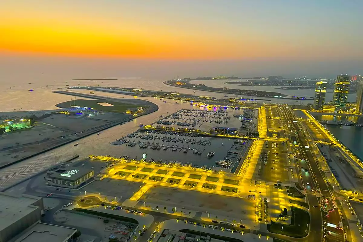 Flat 110m² in UAE, Dubai. Priced at 646763€ rent photo-19