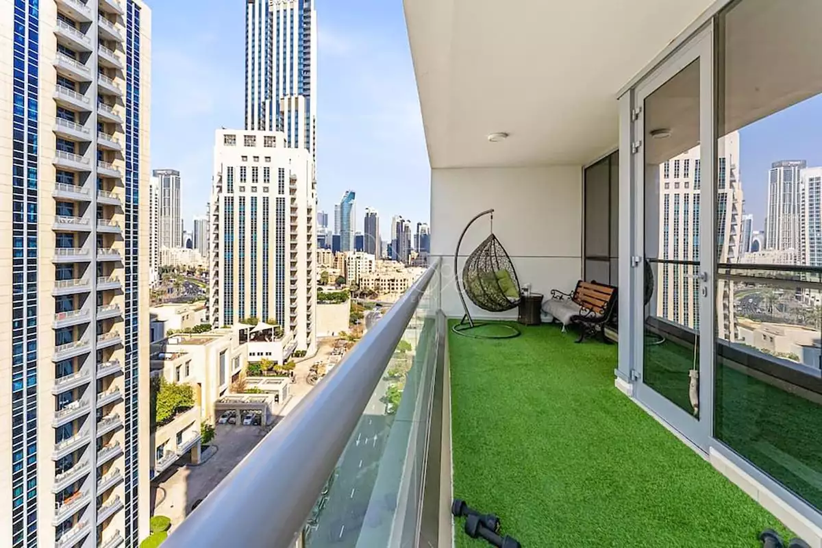Flat 200m² in UAE, Dubai. Priced at 986376€ rent photo-2