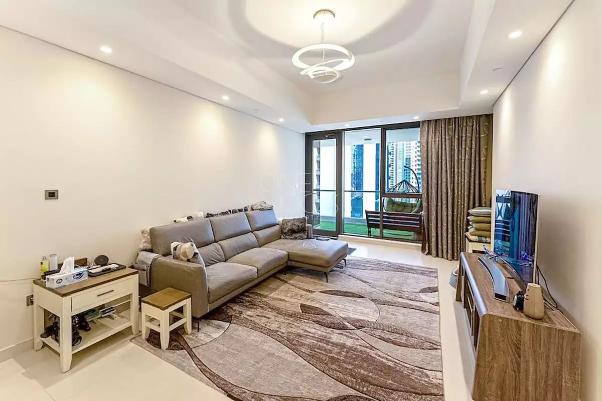 Flat 200m² in UAE, Dubai. Priced at 986376€ rent photo-3