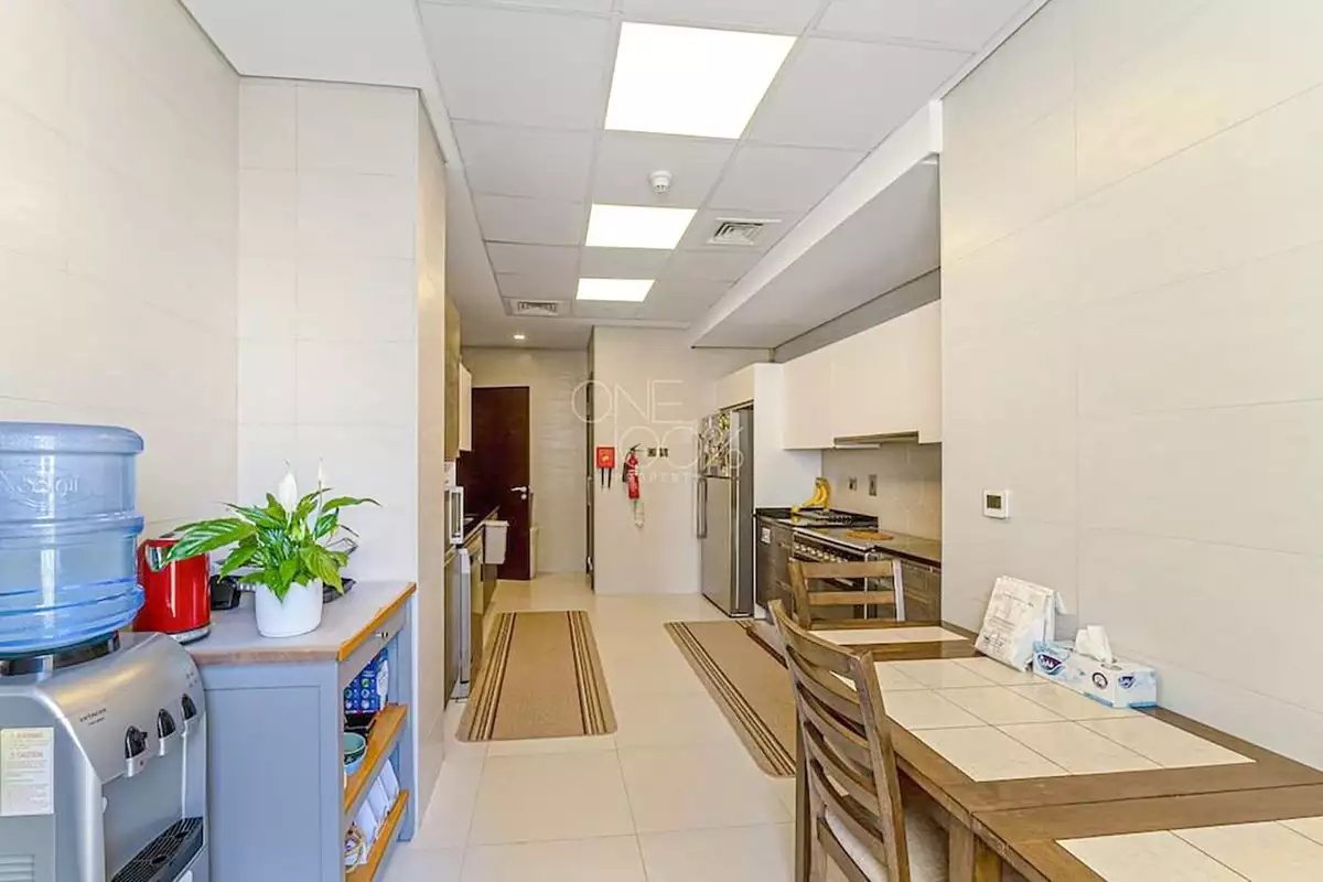 Flat 200m² in UAE, Dubai. Priced at 986376€ rent photo-6