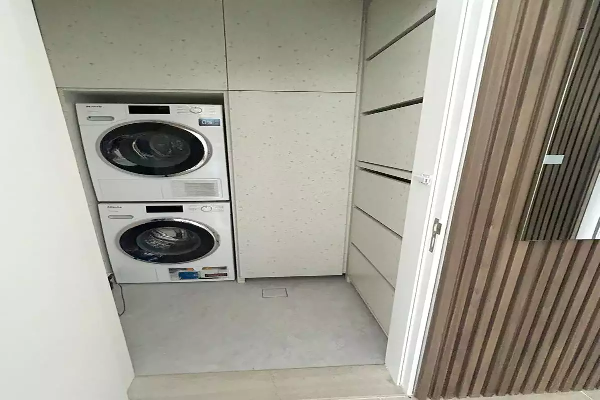 Flat 137m² in UAE, Dubai. Priced at 2247439€ rent photo-14