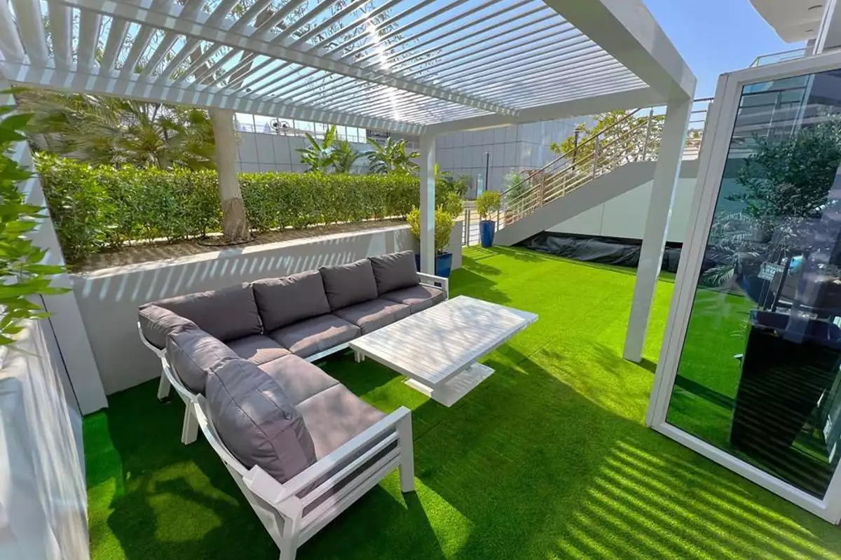Flat 138m² in UAE, Dubai. Priced at 1061291€ rent photo-1