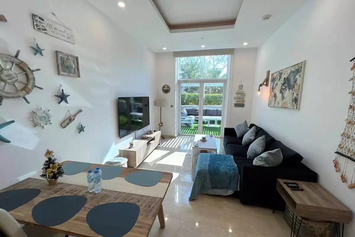 Flat 138m² in UAE, Dubai. Priced at 1061291€ rent photo-2