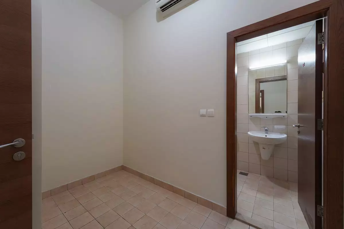 Villa 633m² in UAE, Abu Dhabi. Priced at 1523871€ rent photo-11