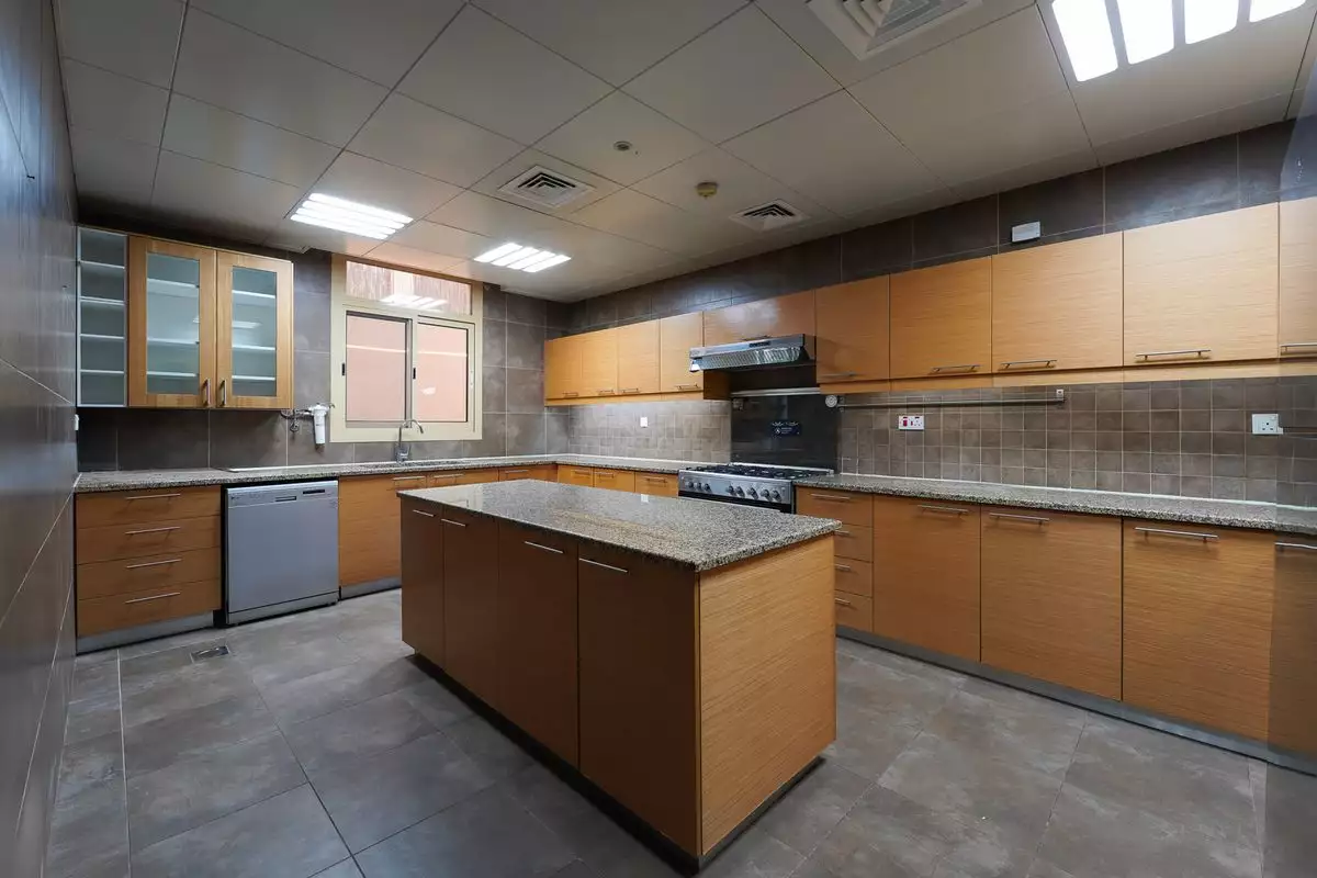 Villa 633m² in UAE, Abu Dhabi. Priced at 1523871€ rent photo-12