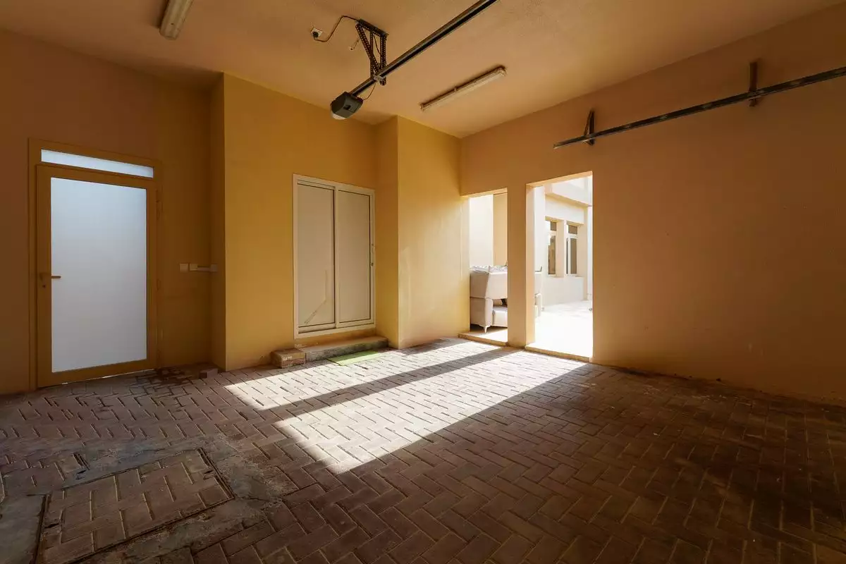 Villa 633m² in UAE, Abu Dhabi. Priced at 1523871€ rent photo-27
