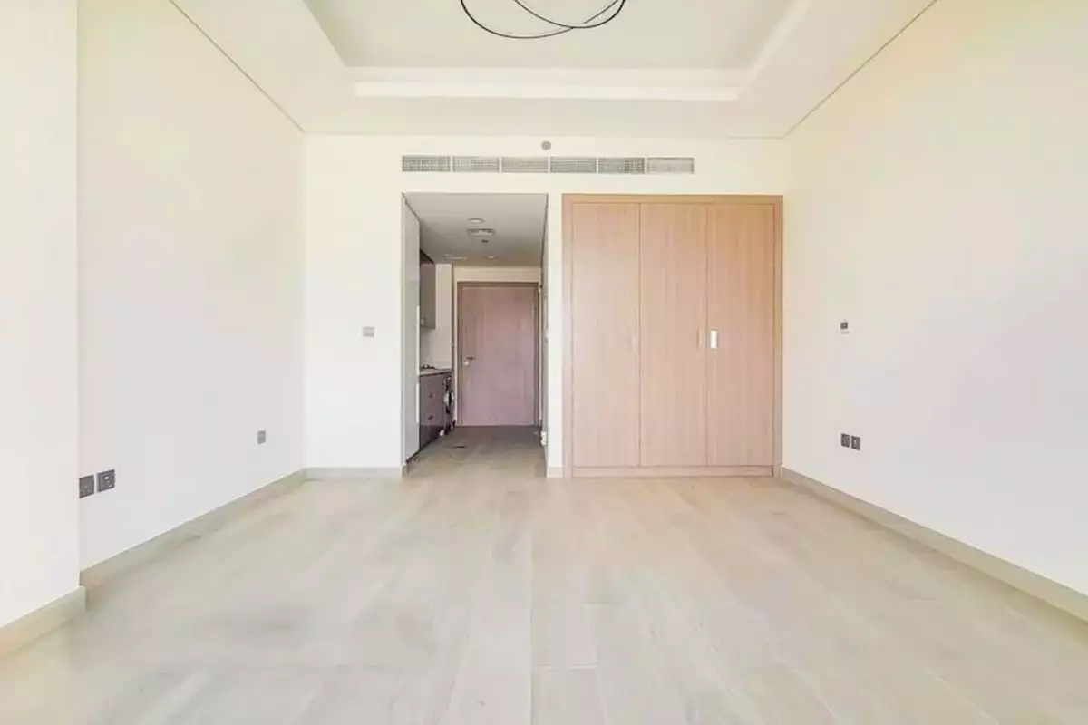 Flat 32m² in UAE, Dubai. Priced at 187287€ rent photo-6