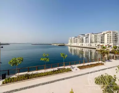 Buy in UAE for 624289€