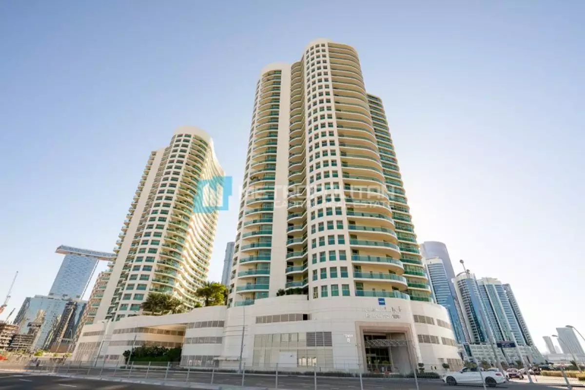 Flat 194m² in UAE, Abu Dhabi. Priced at 548593€ rent photo-2