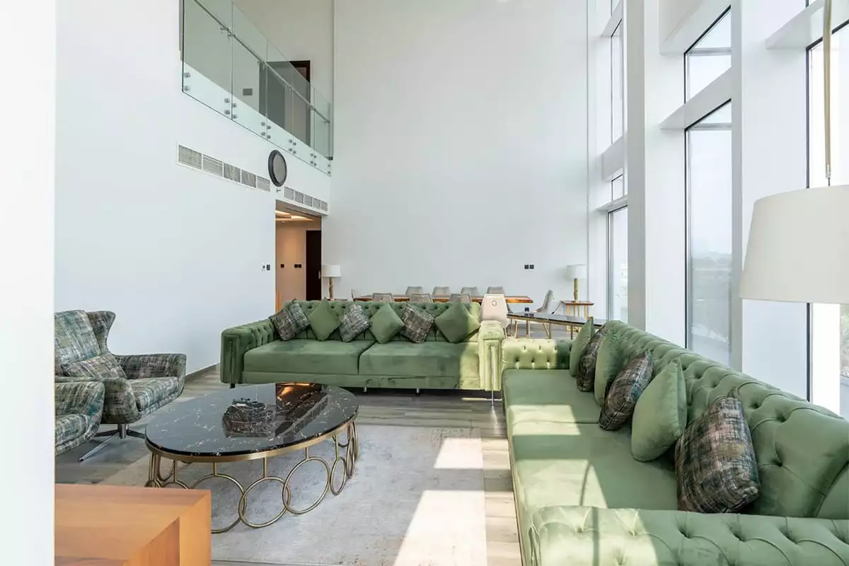 Flat 405m² in UAE, Dubai. Priced at 2996586€ rent photo-13
