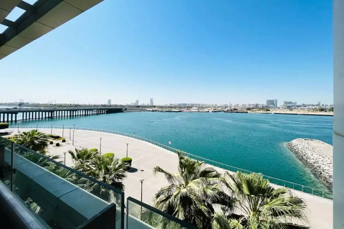 Flat 222m² in UAE, Abu Dhabi. Priced at 636775€ rent photo-1