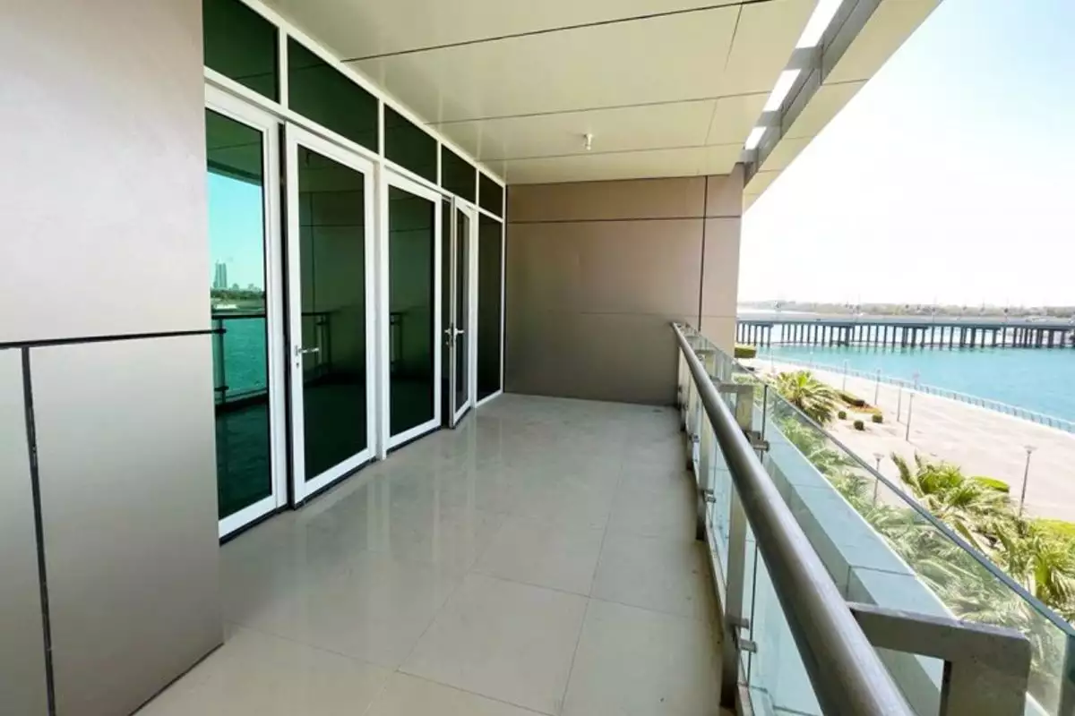 Flat 222m² in UAE, Abu Dhabi. Priced at 636775€ rent photo-9