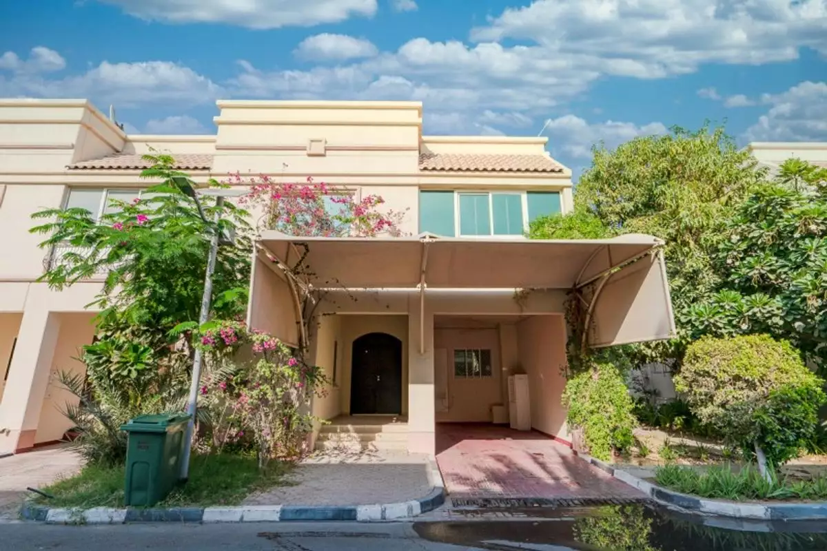 Villa 279m² in UAE, Abu Dhabi. Priced at 749146€ rent photo-3