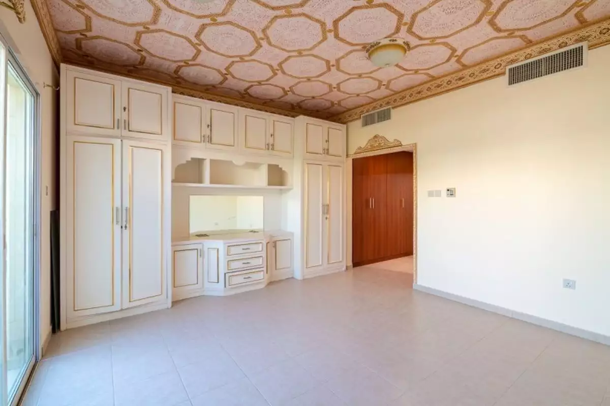 Villa 279m² in UAE, Abu Dhabi. Priced at 749146€ rent photo-13